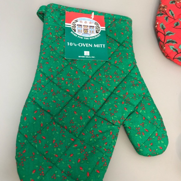 Vintage NOS 4 pc Christmas kitchen bake oven mitten gloves bundle - Picture 5 of 11
